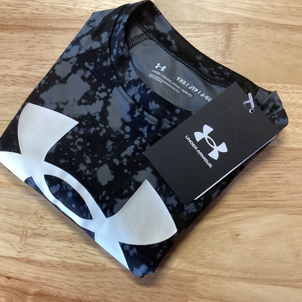 NWT Boys‎ Under Armour Short Sleeved Performance Tech Tee Camo YXS